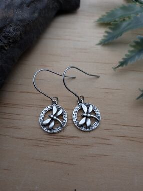 Antique Silver Dragonfly Drop Earrings / Nature Jewelry